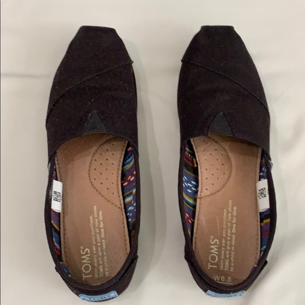 Toms